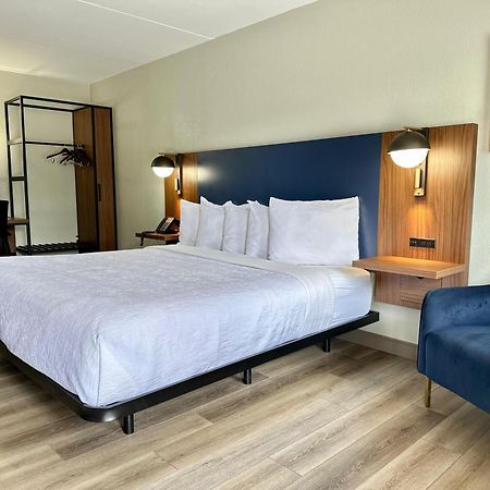 La Quinta Inn By Wyndham Huntsville Research Park Экстерьер фото