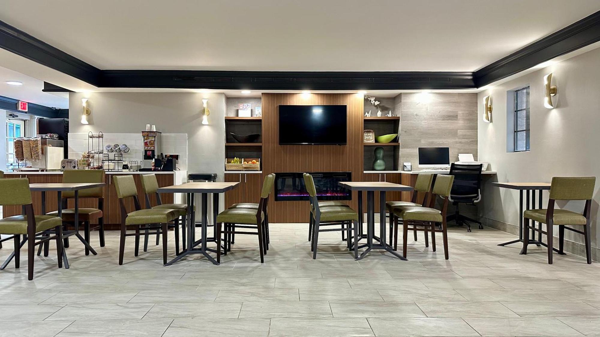 La Quinta Inn By Wyndham Huntsville Research Park Экстерьер фото